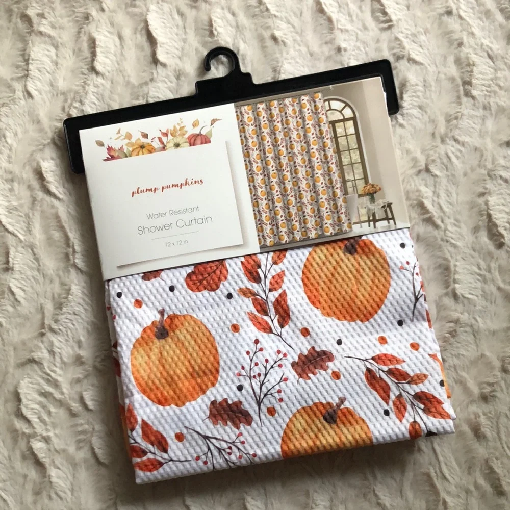 Pumpkin Print Water Resistant Shower Curtain